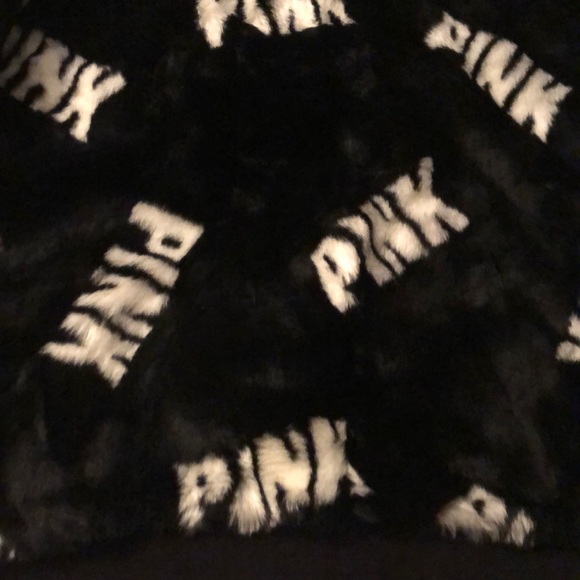 NWT Pink victoria secret zip up hoodie S warm - Picture 3 of 4